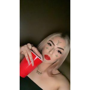 Meet your Posher, Dyanne